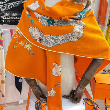 HERMES 25S SCARF 140 IN SILK 724764