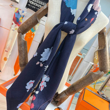 HERMES 25S SCARF 140 IN SILK 724765