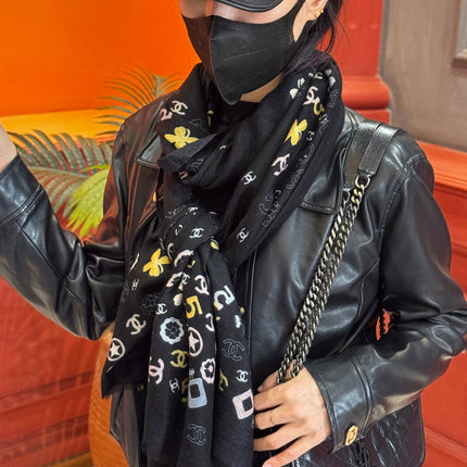 CHANEL 25S SCARF 200 IN CASHMERE 727295