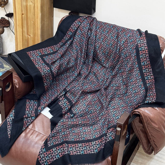 CHANEL 25S SCARF 200 IN CASHMERE 728979