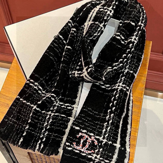 CHANEL 25S SCARF 185 IN CASHMERE 730560