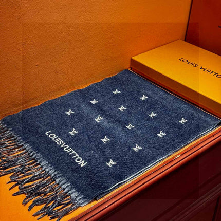 LV SCARF 180 CM IN CASHMERE 730570