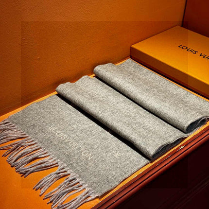 LV SCARF 180 CM IN CASHMERE 730571