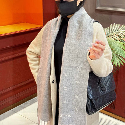 LV SCARF 180 CM IN CASHMERE 730571