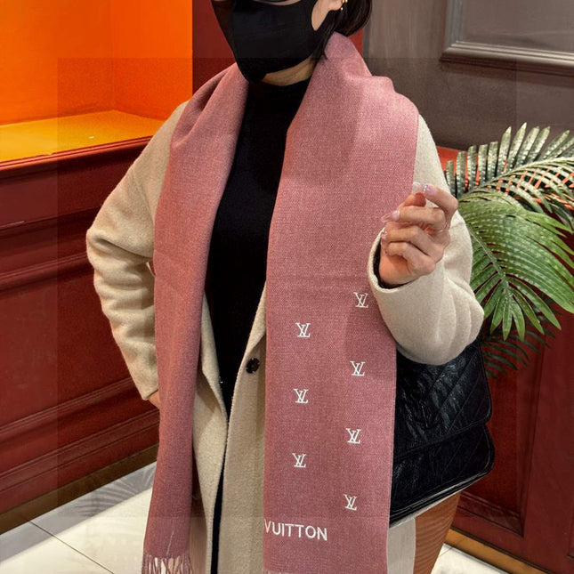 LV SCARF 180 CM IN CASHMERE 730572