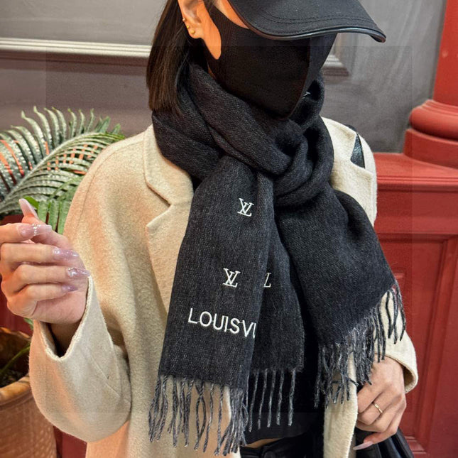 LV SCARF 180 CM IN CASHMERE 730575