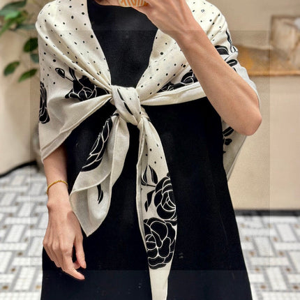 CHANEL 25S SCARF 140 IN SILK 735806