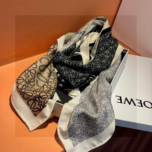 LOEWE 25S SCARF 140 IN CASHMERE SILK 738548