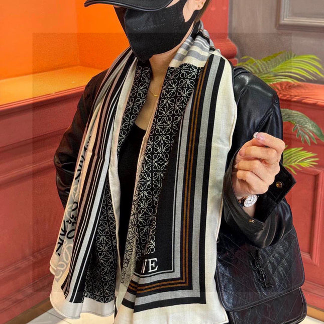 LOEWE 25S SCARF 140 IN CASHMERE SILK 738548