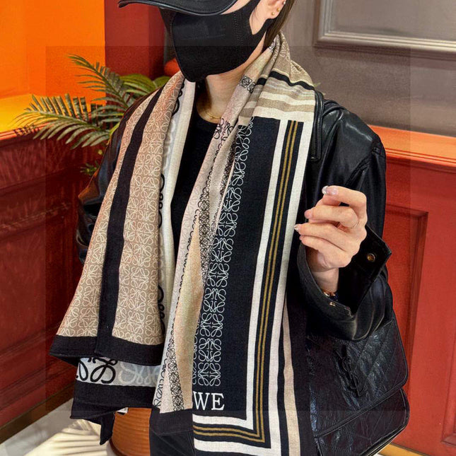 LOEWE 25S SCARF 140 IN CASHMERE SILK 738549
