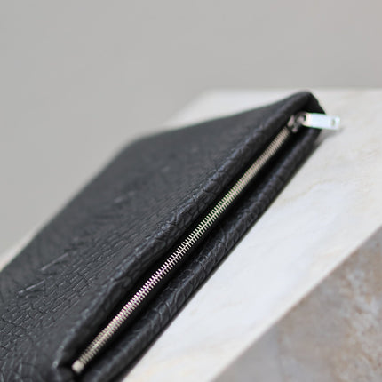 POUCH WITH ELEPHANT TEXTURE 23 IN BLACK LAMBSKIN LOGO EMBOSSED