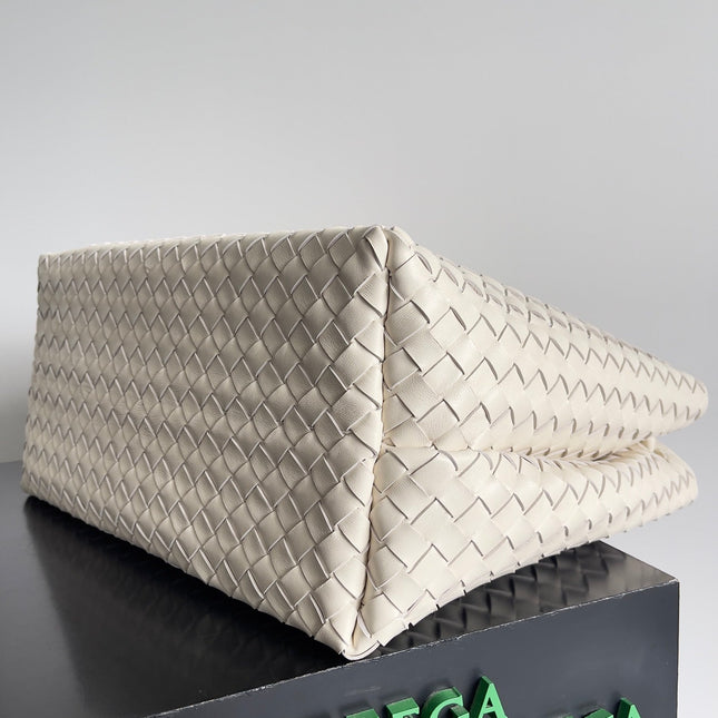 LARGE HANDLE BAG ANDIAMO 45 IN OFF WHITE LAMBSKIN