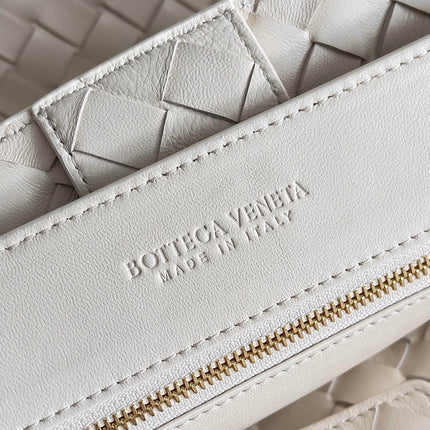 LARGE HANDLE BAG ANDIAMO 45 IN OFF WHITE LAMBSKIN