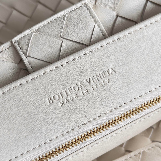 LARGE HANDLE BAG ANDIAMO 45 IN OFF WHITE LAMBSKIN