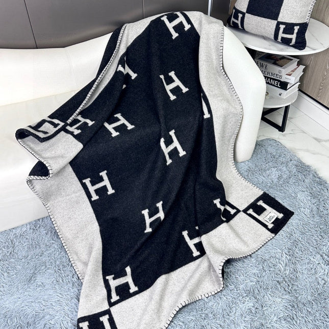 AVALON THROW BLANKET 170 CM IN BLACK CASHMERE 294472