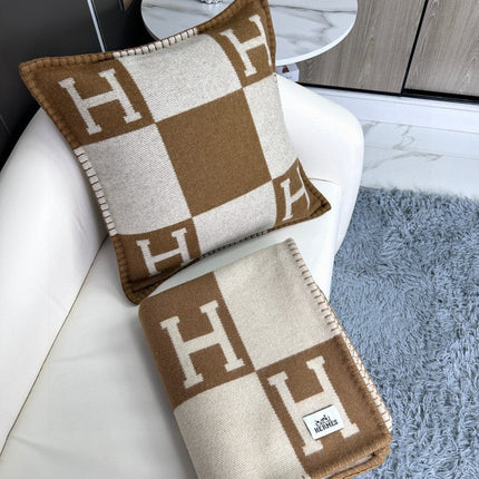 AVALON THROW BLANKET 170 CM IN CIDER BROWN CASHMERE 294473