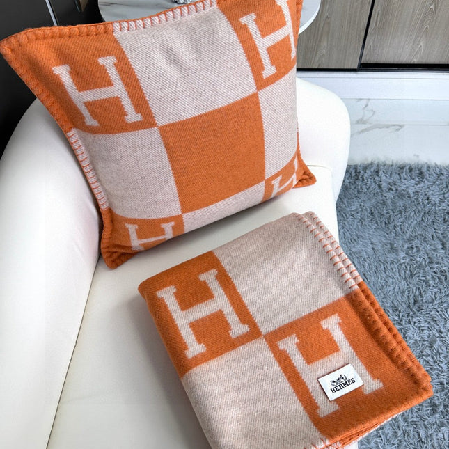 AVALON THROW BLANKET 170 CM IN TIGER ORANGE CASHMERE 294474