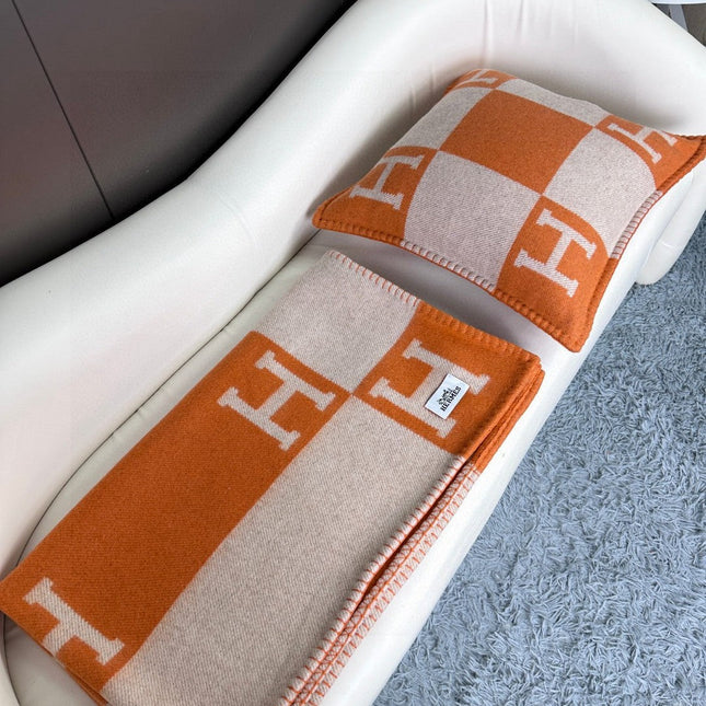 AVALON THROW BLANKET 170 CM IN TIGER ORANGE CASHMERE 294474