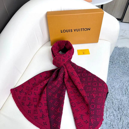 SCARF 180 CM IN HIBISCUS RED CLASSIC MONOGRAM CASHMERE 396438