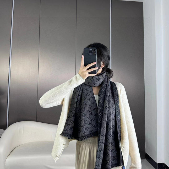 SCARF 180 CM IN PRUSSIAN BLUE CLASSIC MONOGRAM CASHMERE 396439
