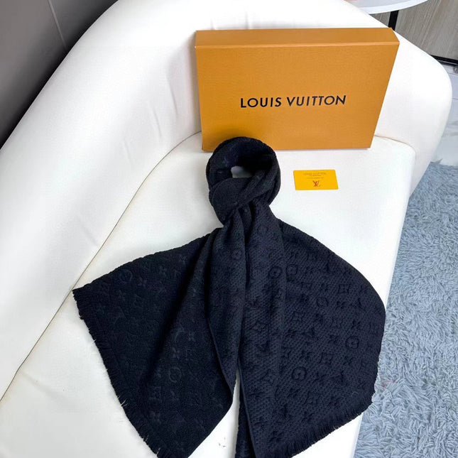 SCARF 180 CM IN BLACK CLASSIC MONOGRAM CASHMERE 396441