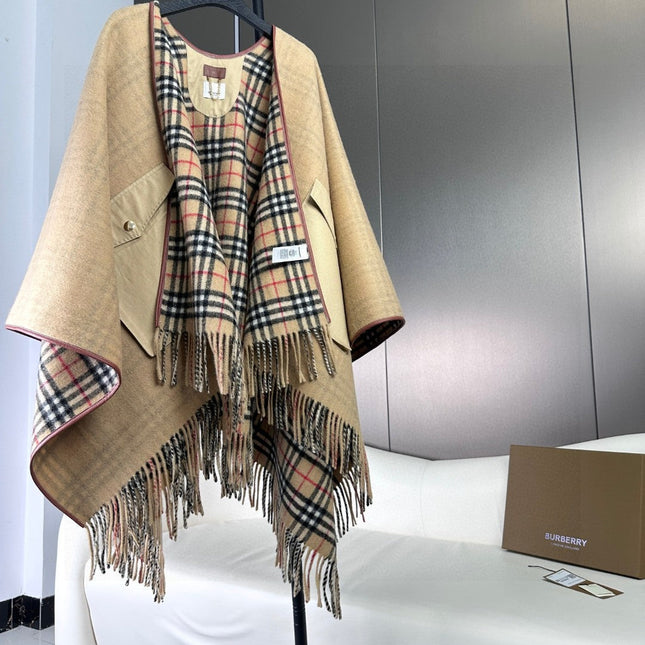CHECK CAPE IN SAND BROWN WOOL 410154