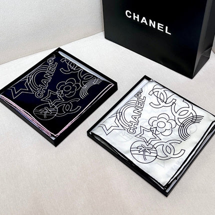CHANEL 25S SCARF 90 IN TWILL SILK 740295
