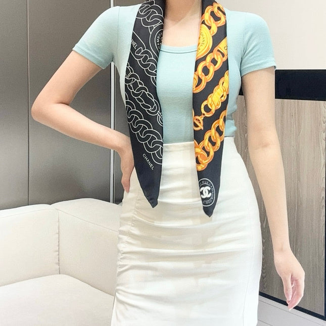CHANEL 25S SCARF 90 IN SILK 639119
