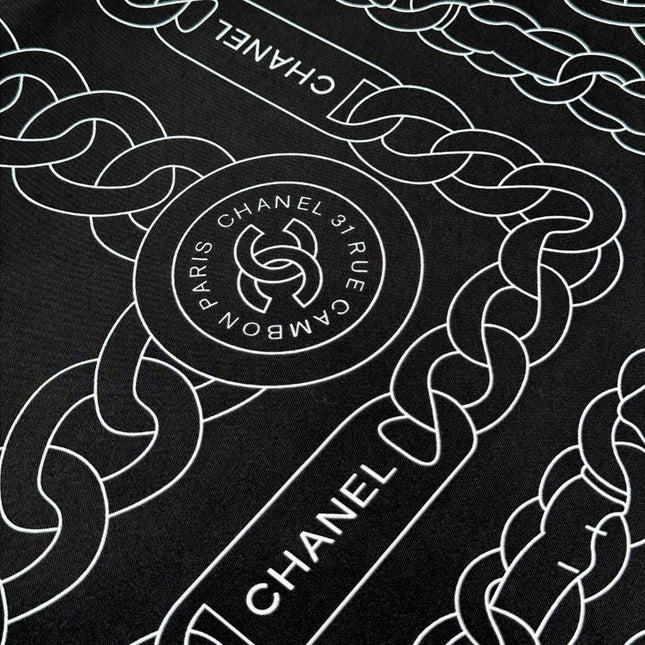 CHANEL 25S SCARF 90 IN SILK 639119