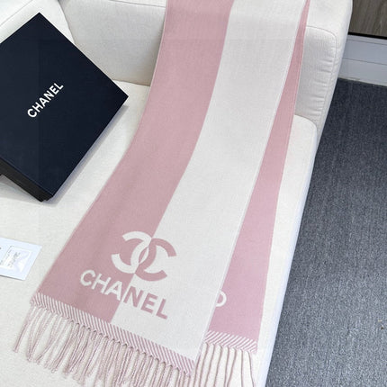 CHANEL 25S SCARF 184 IN MERINO WOOL 727322