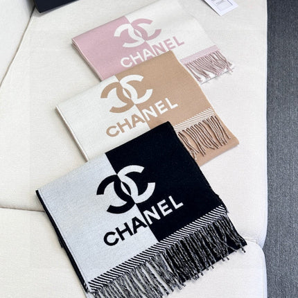 CHANEL 25S SCARF 184 IN MERINO WOOL 727322