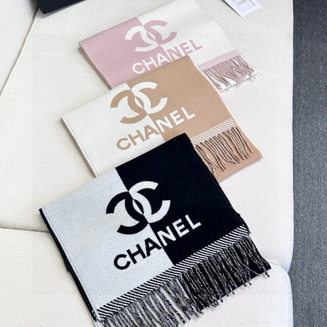 CHANEL 25S SCARF 184 IN MERINO WOOL 727323