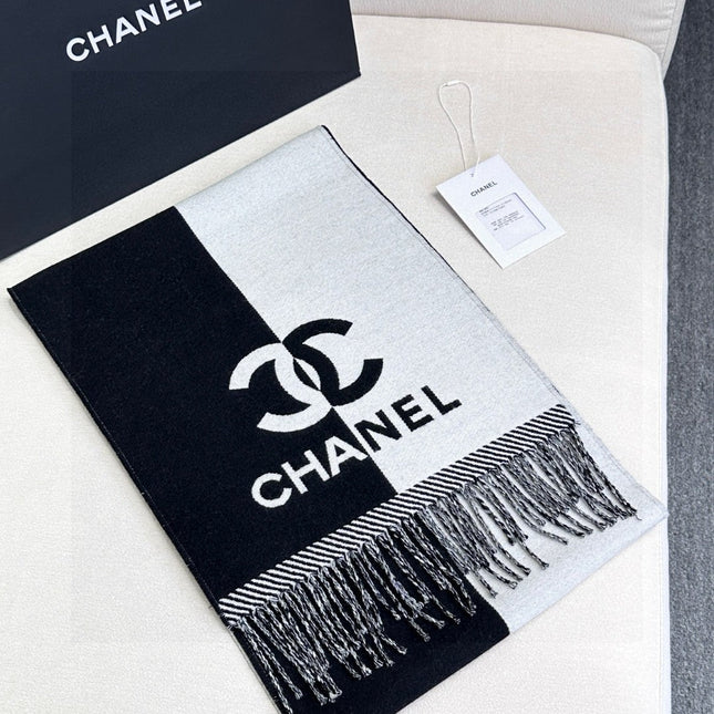 CHANEL 25S SCARF 184 IN MERINO WOOL 727324
