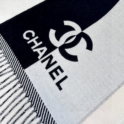 CHANEL 25S SCARF 184 IN MERINO WOOL 727324