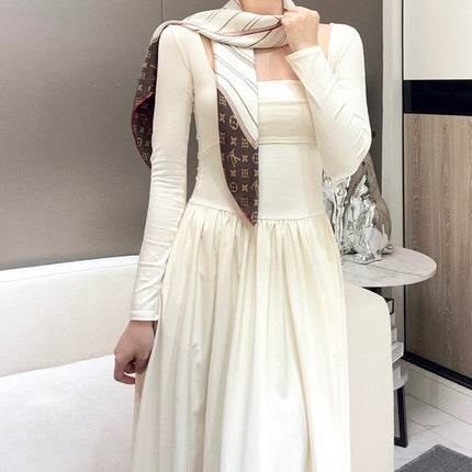 LV SCARF 90 CM IN SILK 737304