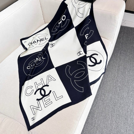 CHANEL 25S SCARF 90 IN SILK 730653
