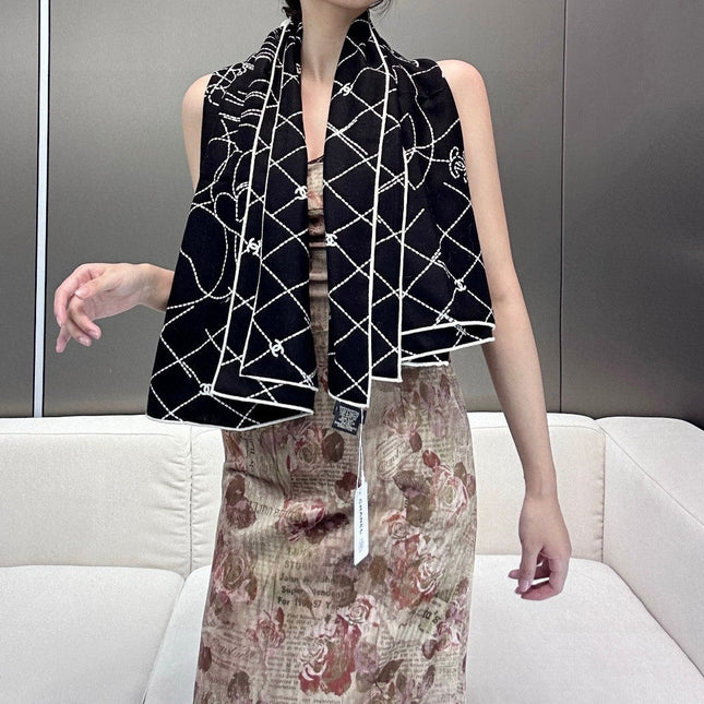 CHANEL 25S SCARF 140 IN CASHMERE SILK 727348