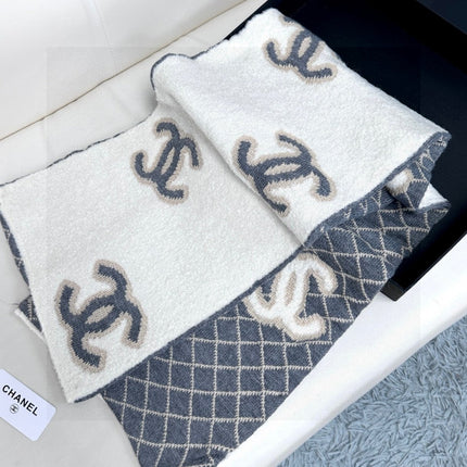 CHANEL 25S SCARF 185 IN CASHMERE 721524