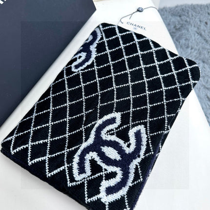 CHANEL 25S SCARF 185 IN CASHMERE 721526