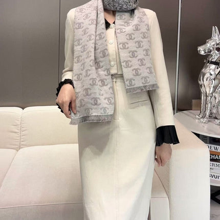 CHANEL 25S SCARF 185 IN CASHMERE WOOL 733953