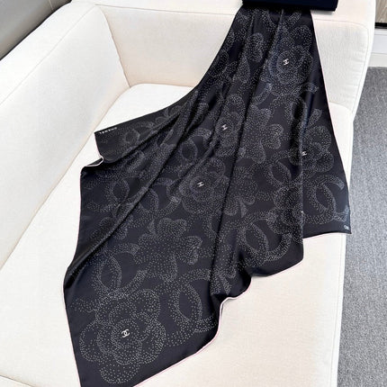 CHANEL 25S SCARF 90 IN SILK 730643