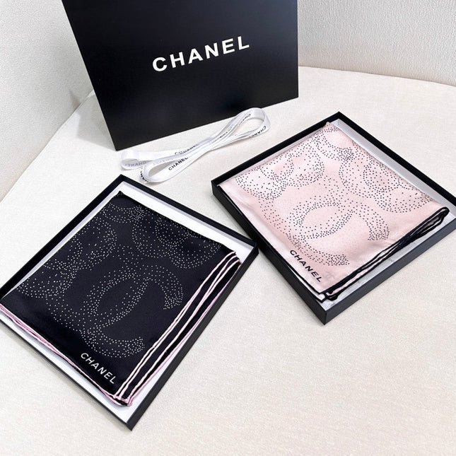 CHANEL 25S SCARF 90 IN SILK 730643