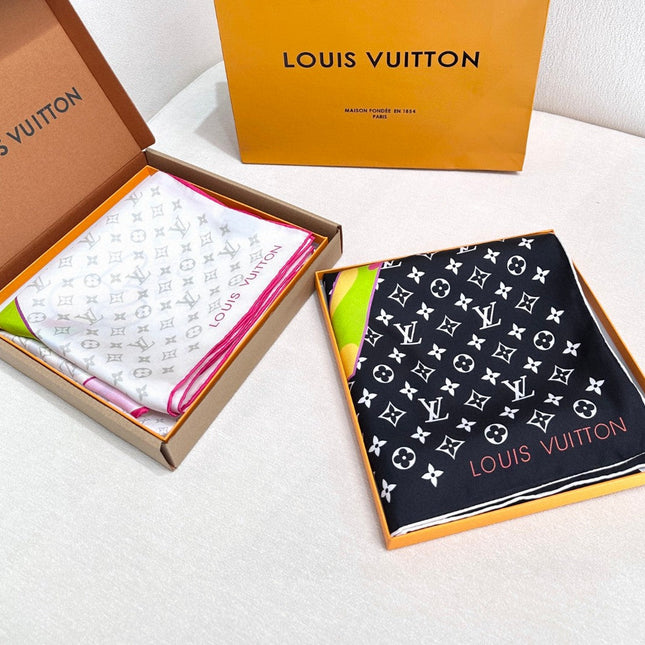 LV SCARF 90 CM IN SILK 721521