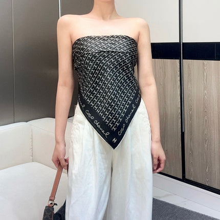 CHANEL 25S SCARF 90 IN SILK 732137