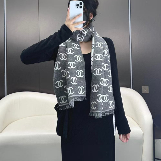 CHANEL 25S SCARF 180 IN CASHMERE WOOL 733941