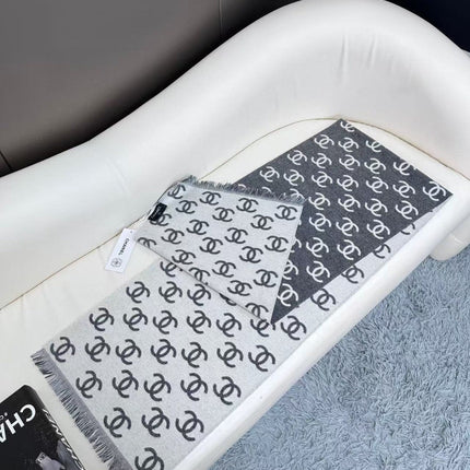 CHANEL 25S SCARF 180 IN CASHMERE WOOL 733941