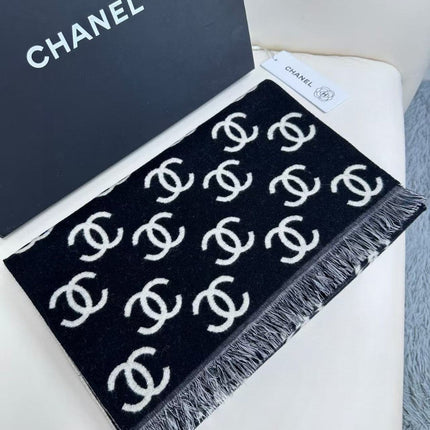CHANEL 25S SCARF 180 IN CASHMERE WOOL 733942