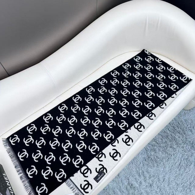 CHANEL 25S SCARF 180 IN CASHMERE WOOL 733942