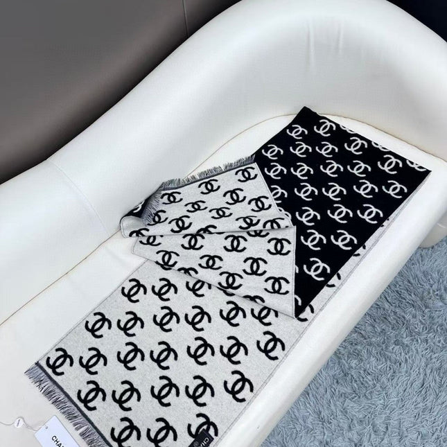 CHANEL 25S SCARF 180 IN CASHMERE WOOL 733942