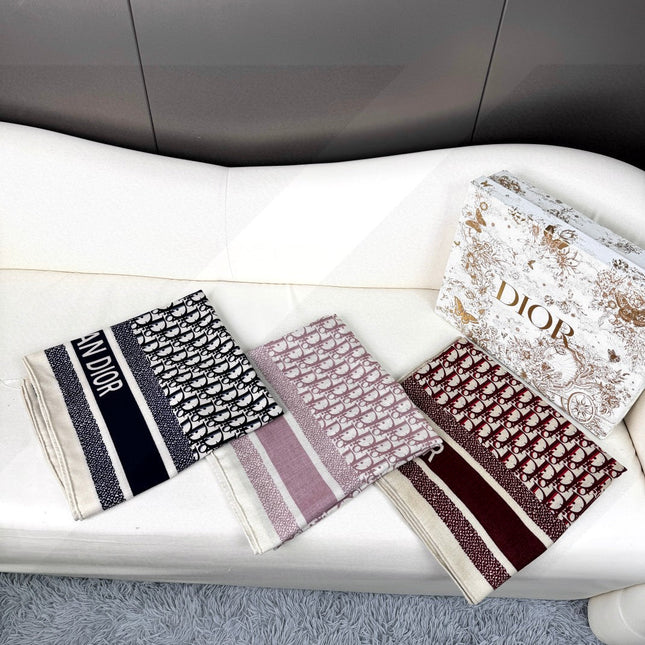 DIOR SCARF 140 CM IN CASHMERE-SILK BLEND 699256